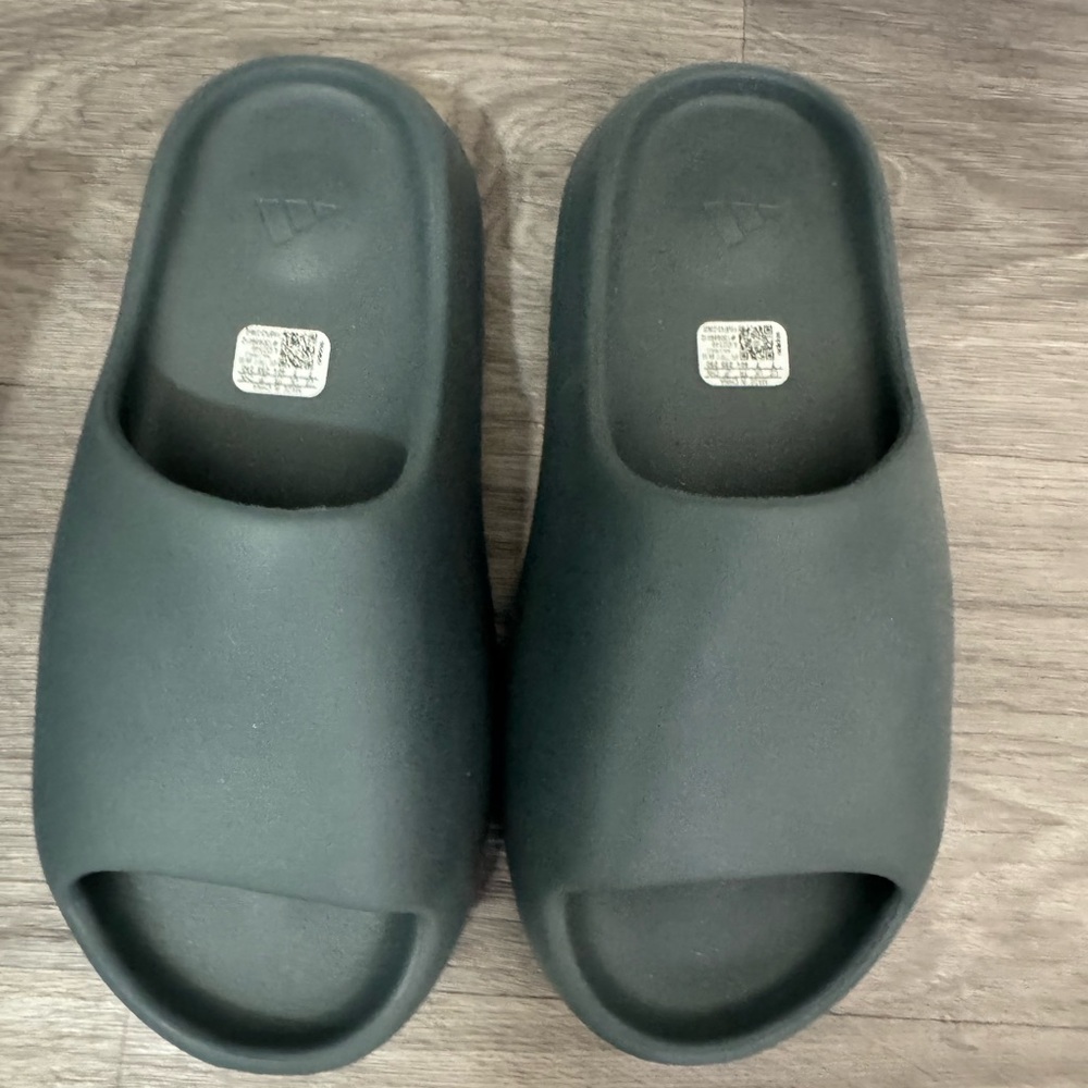 Adidas/YEEZY Slide Sandals slate marine
